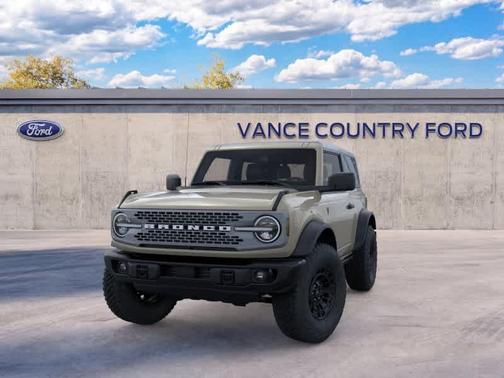 Desert Sand 2026 Ford Bronco Badlands