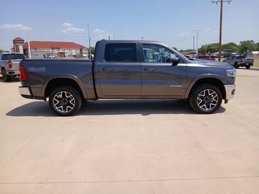 Granite Crystal Clearcoat Metallic 2025 RAM 1500 Laramie