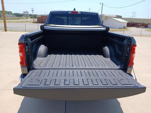 Granite Crystal Clearcoat Metallic 2025 RAM 1500 Laramie