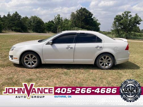 White Platinum Tri-Coat Metallic 2011 Ford Fusion SEL