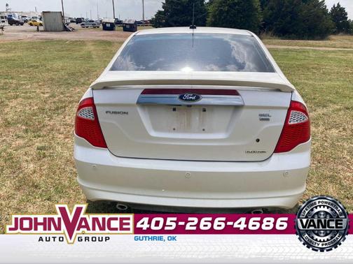 White Platinum Tri-Coat Metallic 2011 Ford Fusion SEL