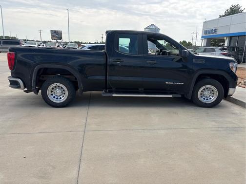 Onyx Black 2022 GMC Sierra 1500 Limited Pro
