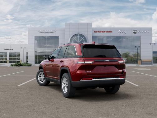 Velvet Red Pearlcoat 2026 Jeep Grand Cherokee Laredo X
