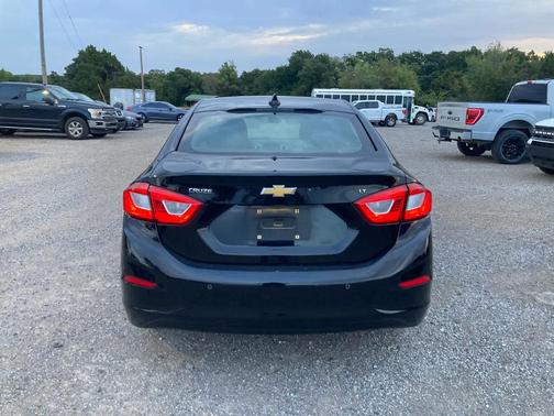 Mosaic Black Metallic 2018 Chevrolet Cruze LT