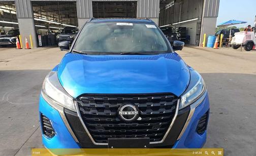 2023 Nissan Kicks SR