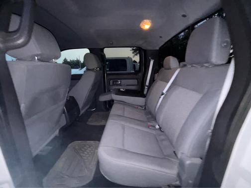 Oxford White 2014 Ford F-150 XLT