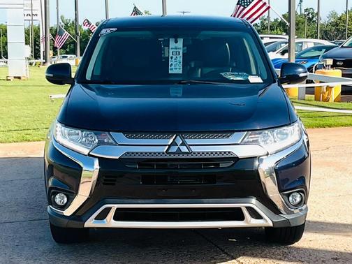 2019 Mitsubishi Outlander SE