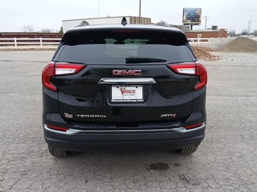 2024 GMC Terrain AT4