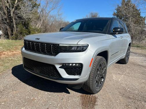 2025 Jeep Grand Cherokee Summit