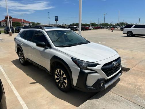 Crystal White Pearl 2024 Subaru Outback Limited