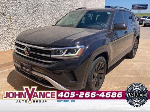 Deep Black Pearl Effect 2023 Volkswagen Atlas 2.0T SE w/Technology