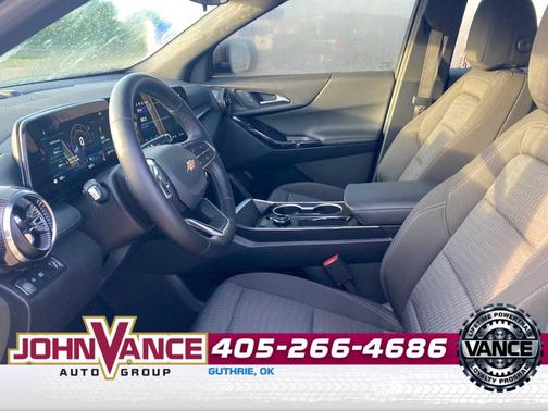 Mosaic Black Metallic 2026 Chevrolet Equinox LT