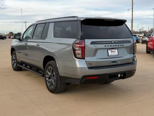 2023 Chevrolet Suburban Z71