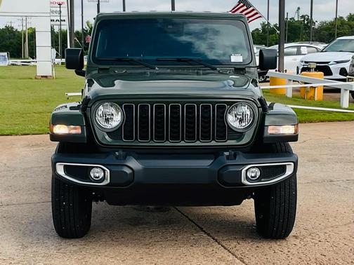 2024 Jeep Gladiator Sport