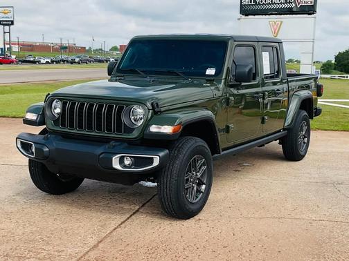 2024 Jeep Gladiator Sport