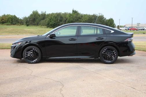 Black 2026 Nissan Sentra SR