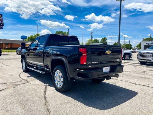 2024 Chevrolet Silverado 3500 High Country