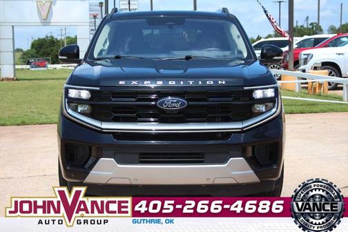Agate Black Metallic 2025 Ford Expedition Platinum