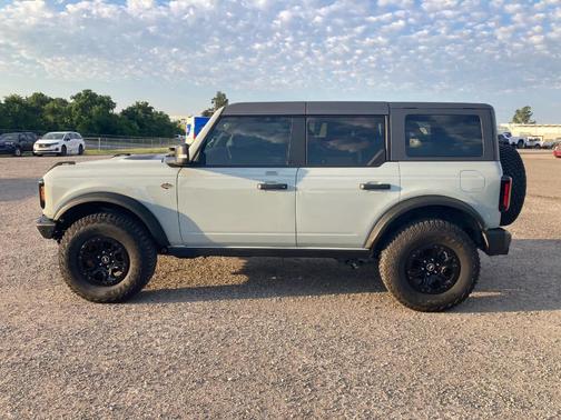 Cactus Green / Gray 2023 Ford Bronco Wildtrak