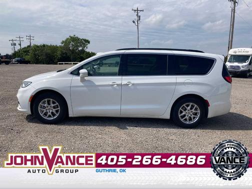 2022 Chrysler Pacifica Touring-L