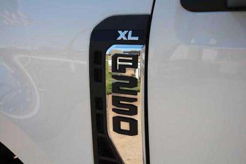 2023 Ford F-250 XL