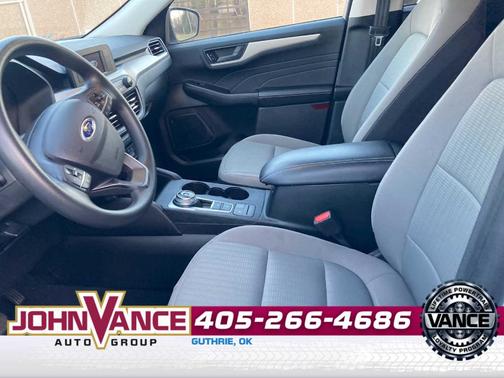 Oxford White 2022 Ford Escape S