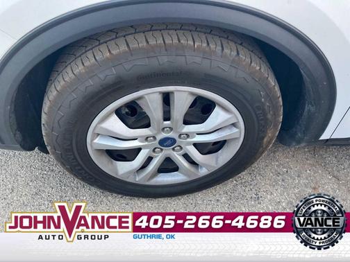 Oxford White 2022 Ford Escape S