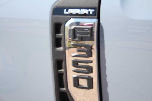 2026 Ford F-350 Lariat Super Duty