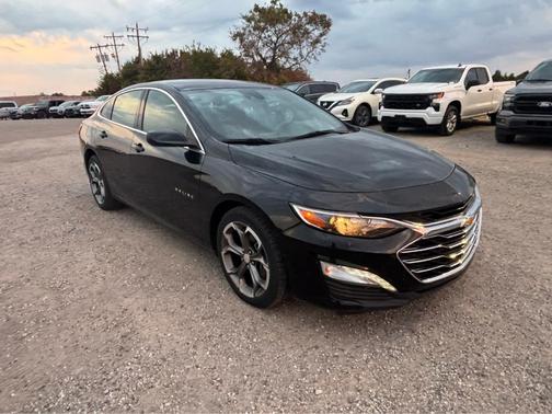 Mosaic Black Metallic 2024 Chevrolet Malibu LT