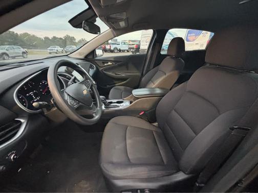 Mosaic Black Metallic 2024 Chevrolet Malibu LT