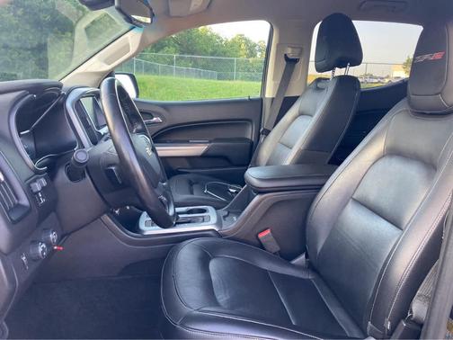 Black 2017 Chevrolet Colorado ZR2