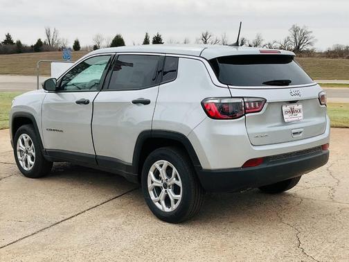 2025 Jeep Compass Sport