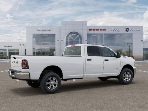 Bright White Clearcoat 2027 RAM 3500 Big Horn