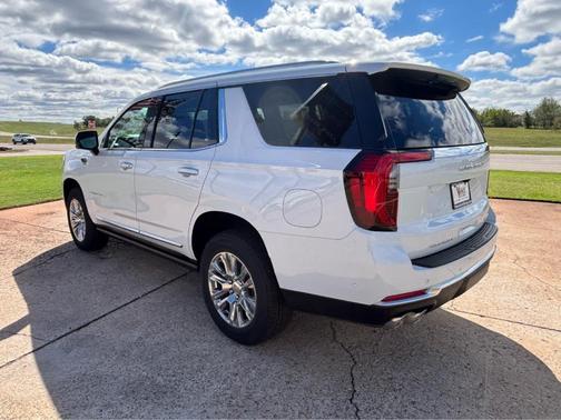 Glacier White 2027 GMC Yukon Denali