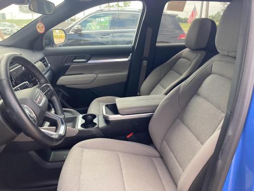 Metallic 2026 GMC Terrain FWD Elevation