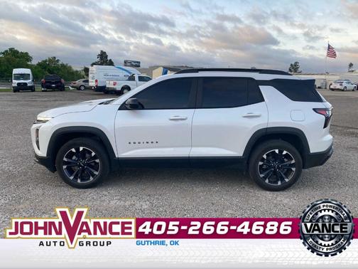 Iridescent Pearl Tricoat 2025 Chevrolet Equinox RS