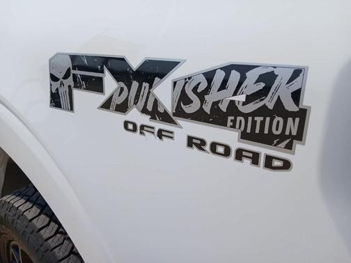 Oxford White 2024 Ford F-150 XLT
