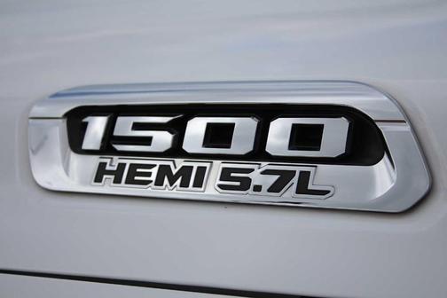 Bright White Clearcoat 2022 RAM 1500 Big Horn