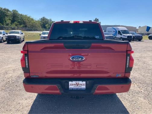 2023 Ford F-150 Lightning XLT