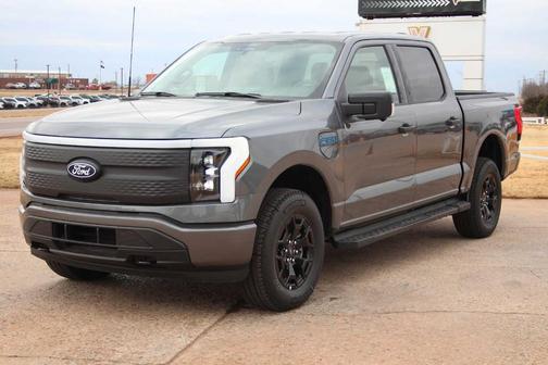 2025 Ford F-150 Lightning XLT