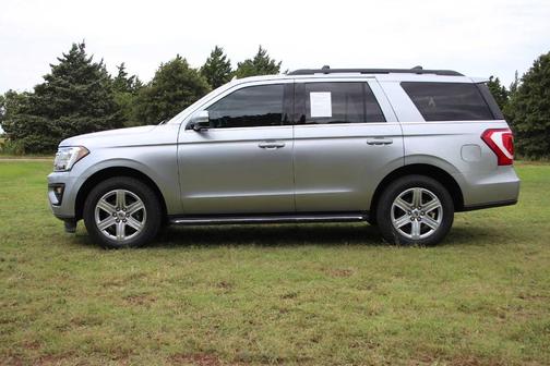 Iconic Silver Metallic 2021 Ford Expedition XLT
