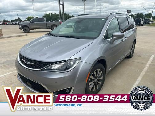 2020 Chrysler Pacifica Touring-L Plus