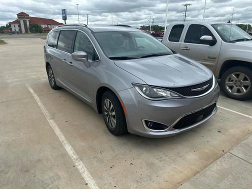 2020 Chrysler Pacifica Touring-L Plus