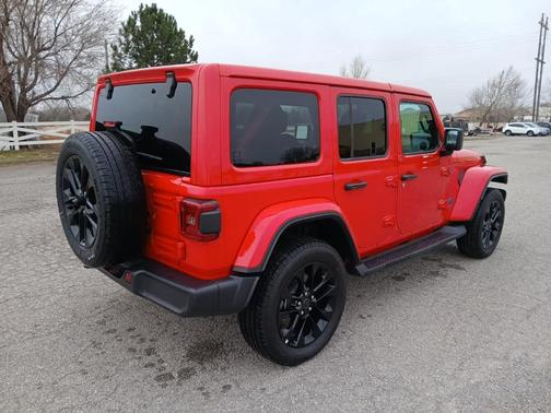 2025 Jeep Wrangler 4xe Sahara
