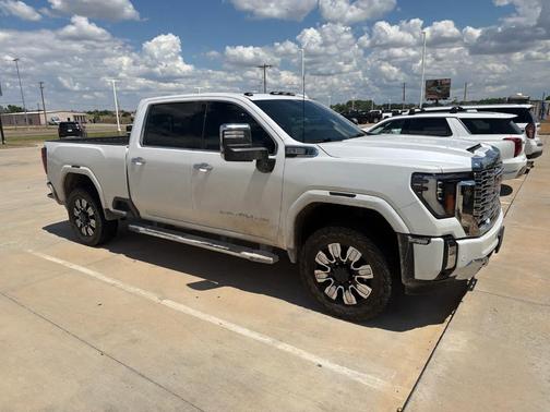 White Frost Tri-Coat 2024 GMC Sierra 2500 Denali
