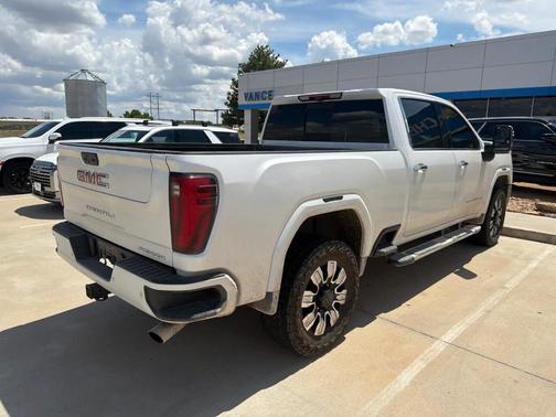 White Frost Tri-Coat 2024 GMC Sierra 2500 Denali