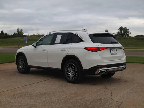 2025 Mercedes-Benz GLC 300 Base