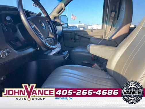 Summit White 2019 Chevrolet Express 3500 LS