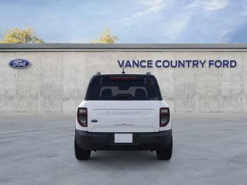 Oxford White 2026 Ford Bronco Sport Outer Banks