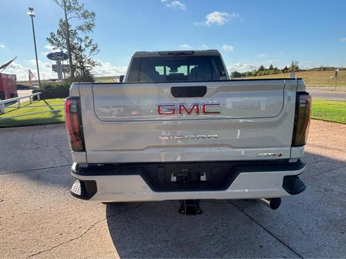 Dune 2026 GMC Sierra 2500 AT4